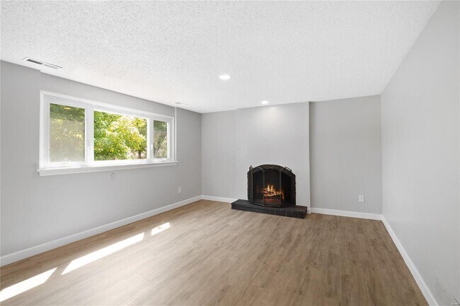 Building Photo - 836 Country Stone Dr