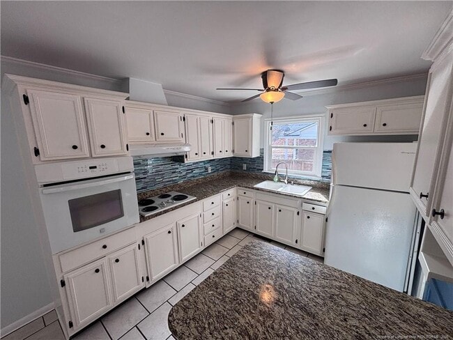 Building Photo - 5329 Hampton Rd