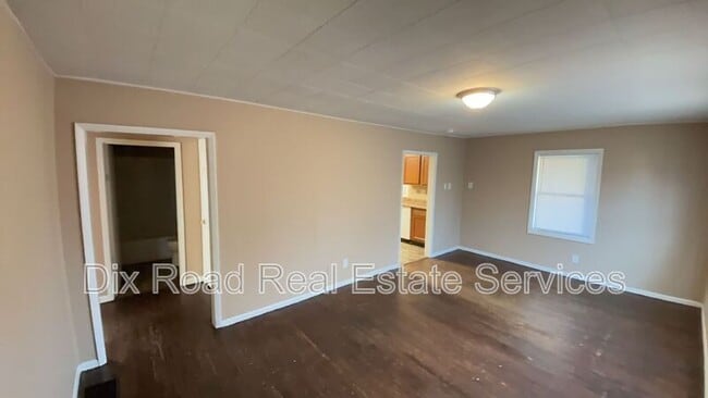 Building Photo - 1724 Winton St