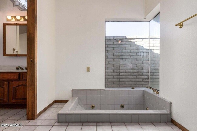 Building Photo - 13036 N 36th St