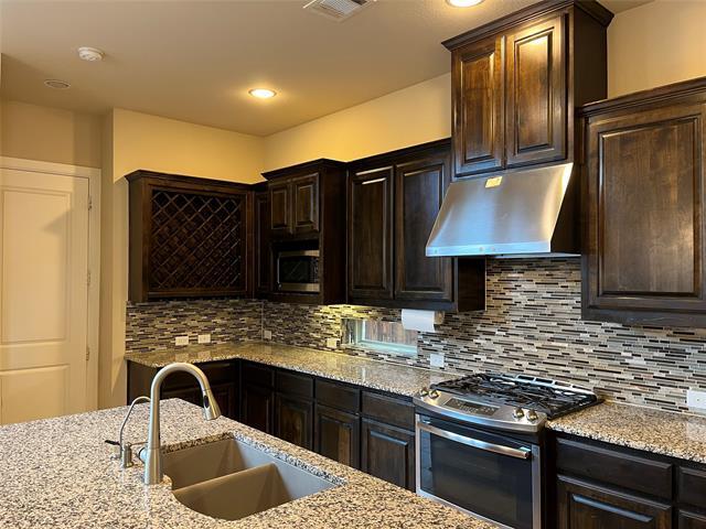 Building Photo - 1126 Amber Rose Way