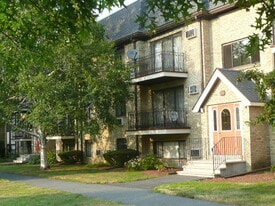 Building Photo - 295 Pawtucket Blvd