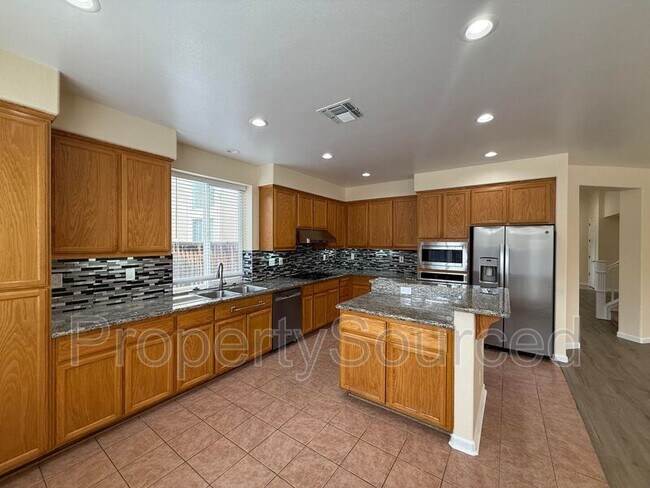 Building Photo - 1830 Persimmon Way