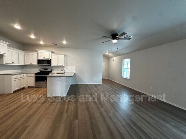 Building Photo - 3715 Franks Wy