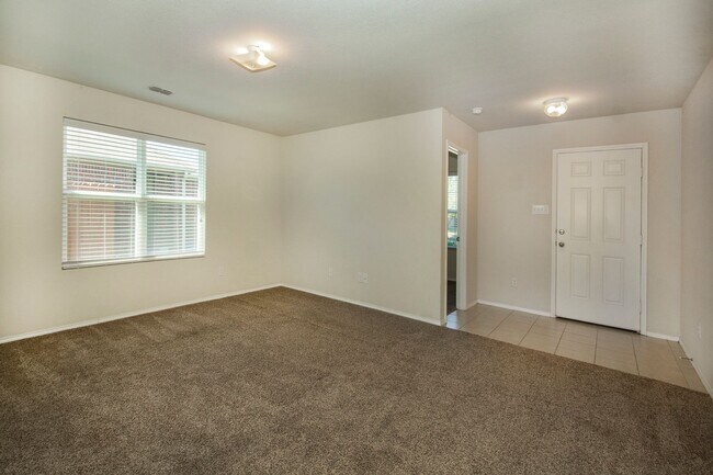 Building Photo - House For Lease in Sherman