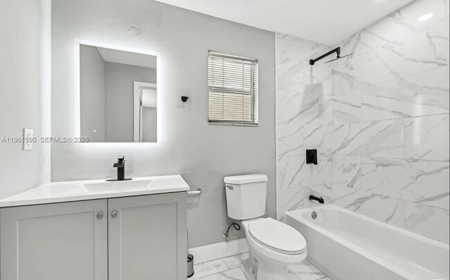 Building Photo - 380 NW 20th St