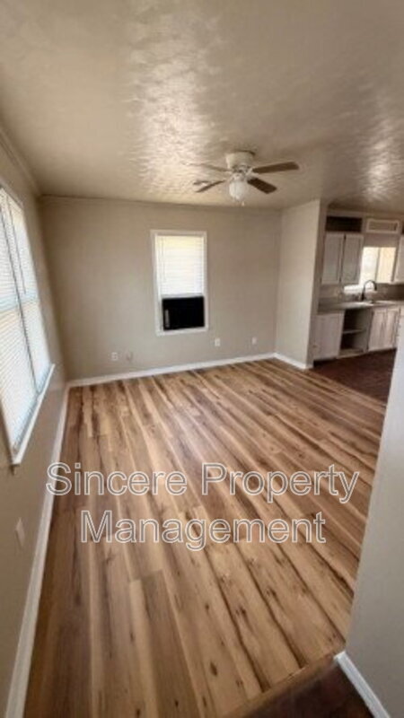 Building Photo - 2904 S Portland Ave