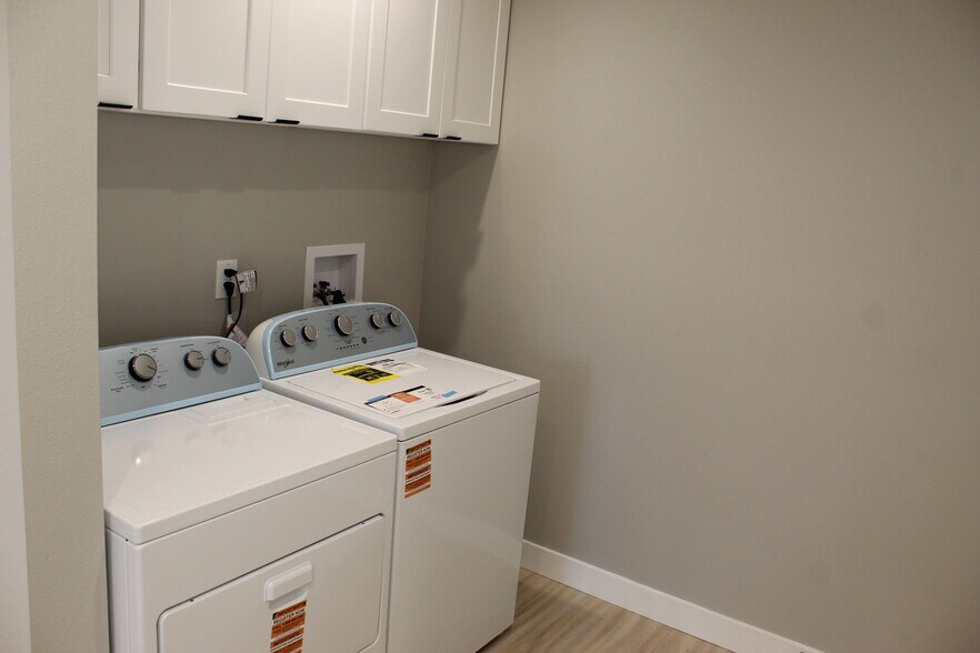 Laundry Area - 20801 Bassett St