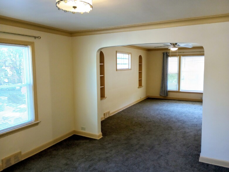 Building Photo - 7800 S Yates Blvd