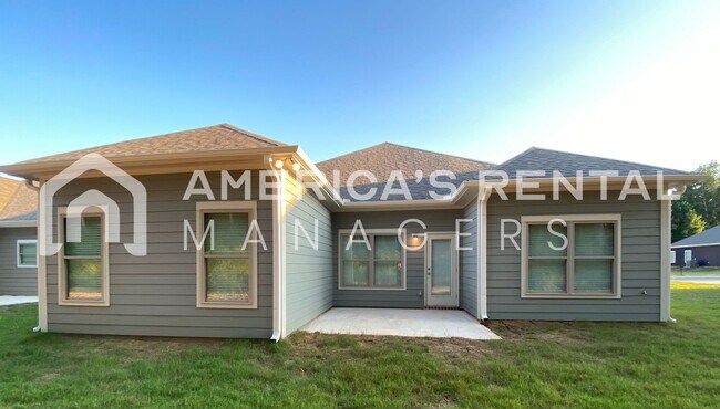 Building Photo - DEPOSIT PENDING! Home for Rent in Clanton, AL!!! COMING SOON! Deposit Pending!!