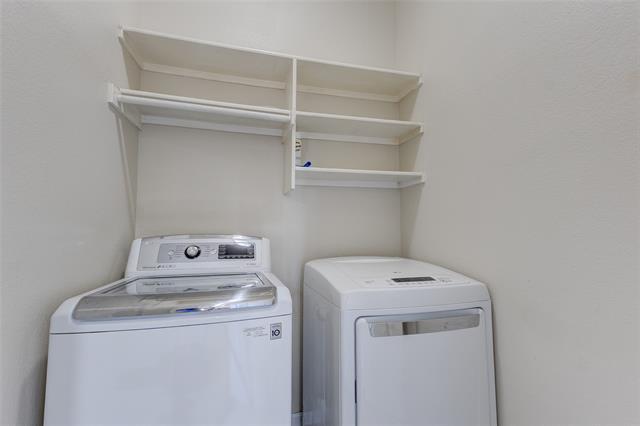 Building Photo - 10809 River Oaks Dr