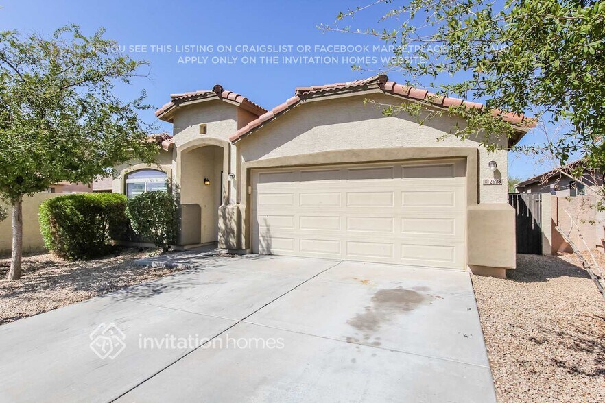 Primary Photo - 2628 W Tamarisk Ave