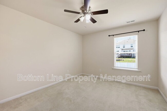 Building Photo - 2496 Emily Brk Wy