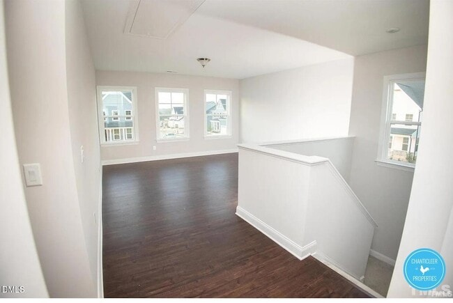 Building Photo - 628 Gold Coast Dr