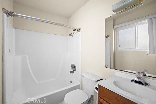 Building Photo - 229 W Escalones