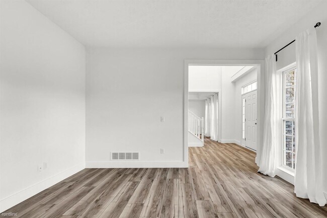 Building Photo - 4 br, 3.5 bath House - 6117 Antler Crossing