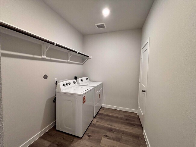 Building Photo - 32506 Timber Point Dr