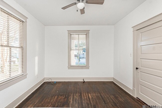 Building Photo - 2161 Oleander St