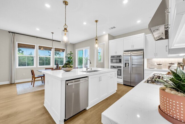 Building Photo - New-built Home in Great Park