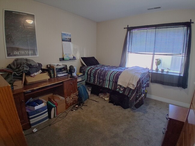 Building Photo - 1533 Riverside Ave