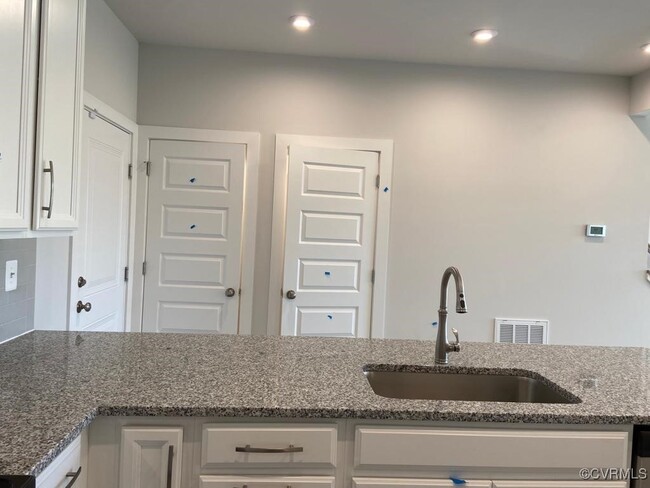 Building Photo - 2759 Acadia Dr
