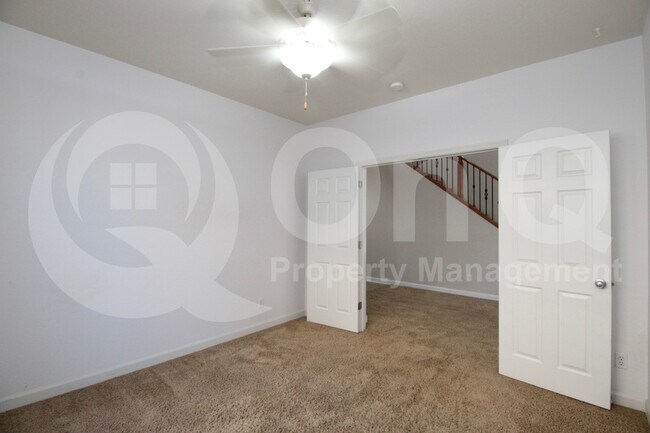 Building Photo - 22310 E Creekside Ct