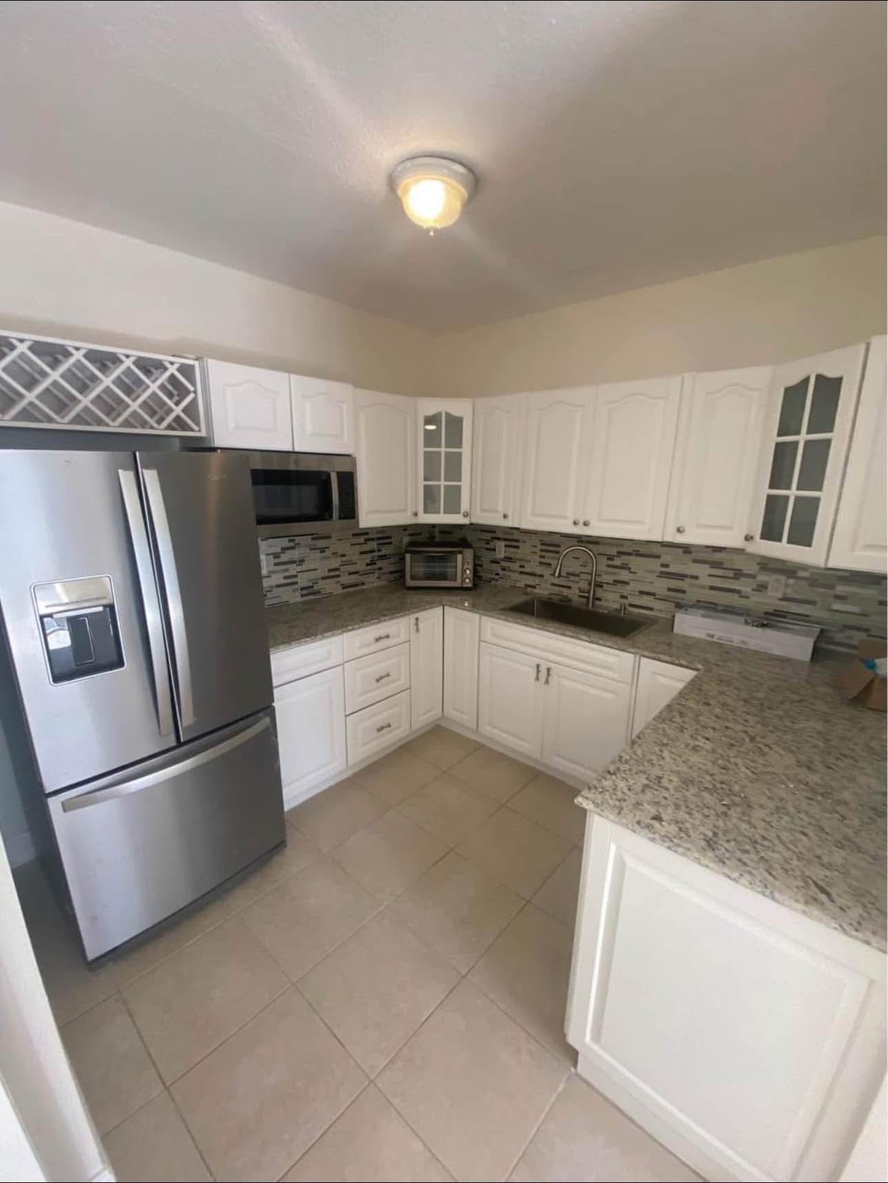 Building Photo - 11515 SW 152nd Ct