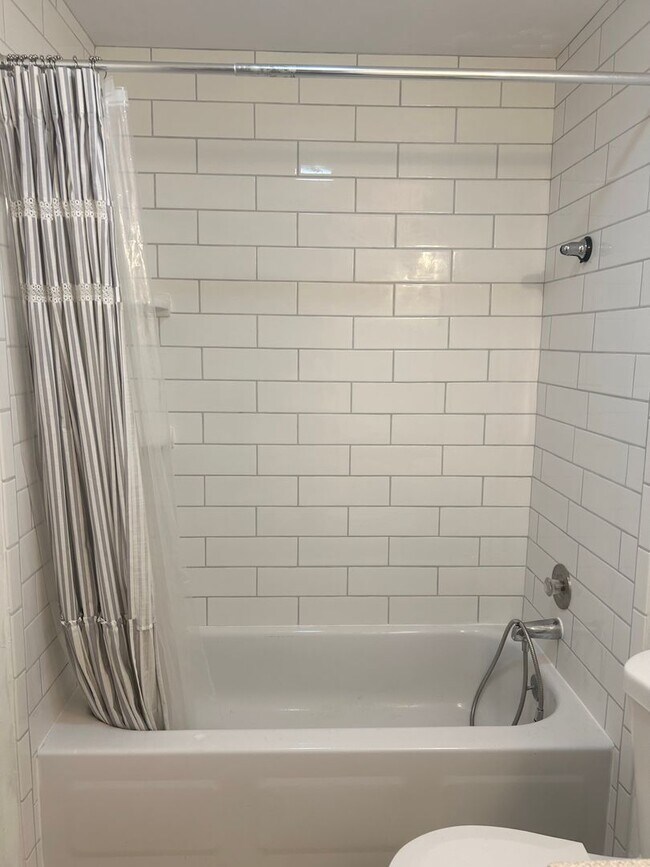 Building Photo - Corner Lot Home w/ Giant Yards, Covered Patio & Minutes to Boise Spectrum Center!