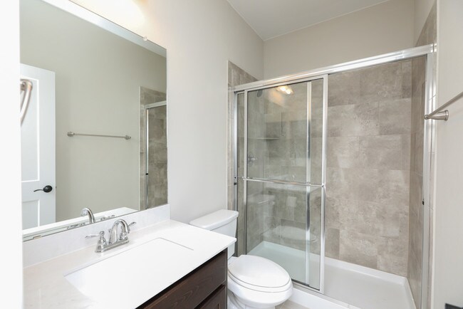 Building Photo - 5108 Alonso Dr