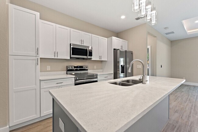 Building Photo - 141 Barrington Dr