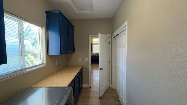 Building Photo - Beautiful Home for Rent in NW Shannon Ranch
