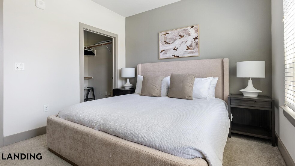 Building Photo - 12500 Shadowglen Trce