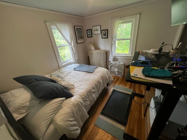 Building Photo - Duluth MN - 3 Bed - 1 1/4 bath