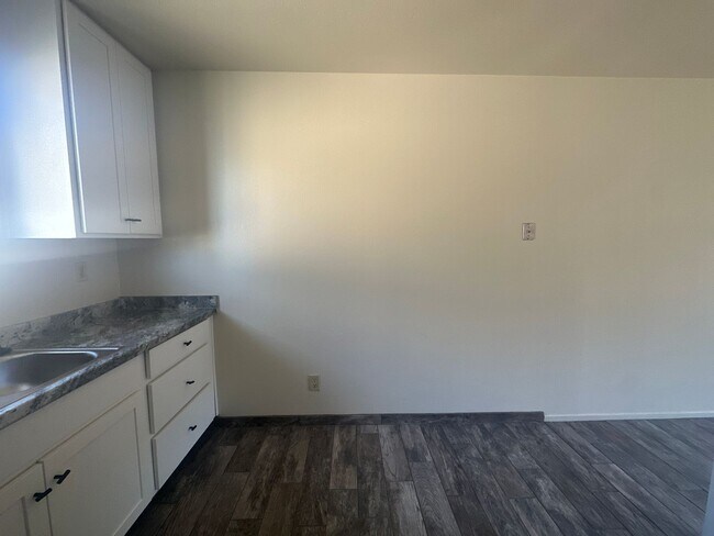 Building Photo - Gated community - Water, Garbage & Sewer I...