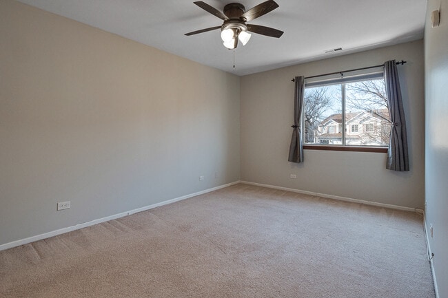 Building Photo - 972 Mallard Cir