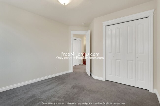 Building Photo - Luxury Four Bedroom Home in Oregon City!