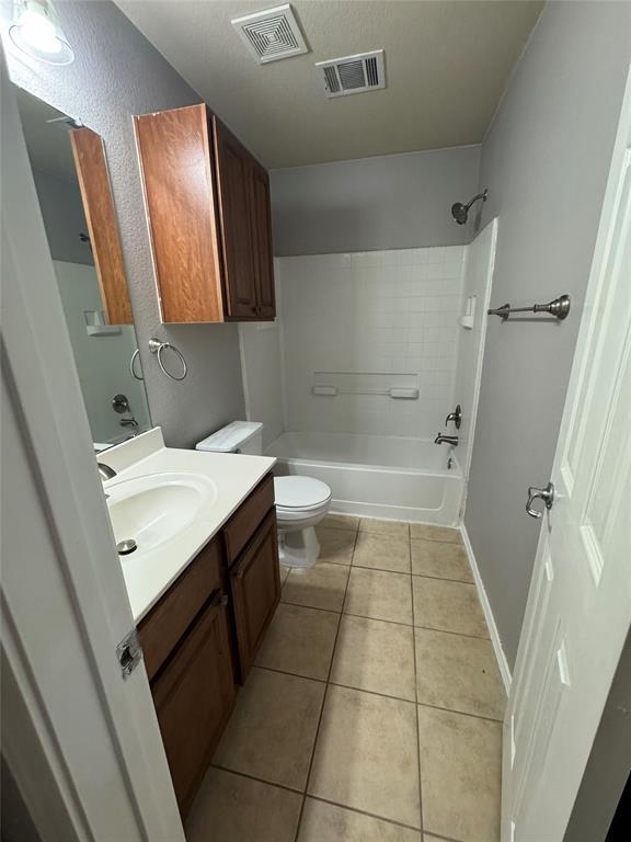 Building Photo - 2406 Brookhollow Terrace
