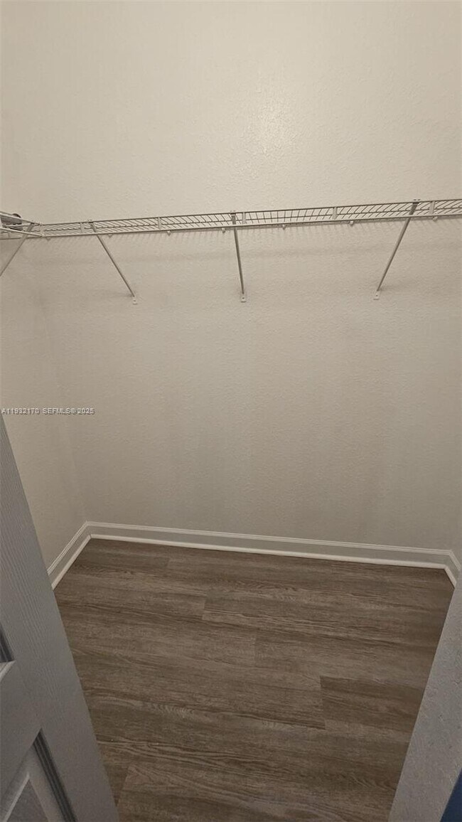 Building Photo - 8785 NW 116th Ct