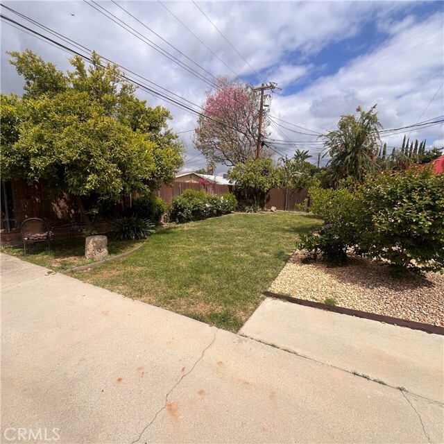Building Photo - 6629 Melba Ave