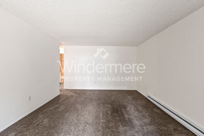 Building Photo - Beautiful and remodeled 1-Bedroom Apartment In Spokane Valley