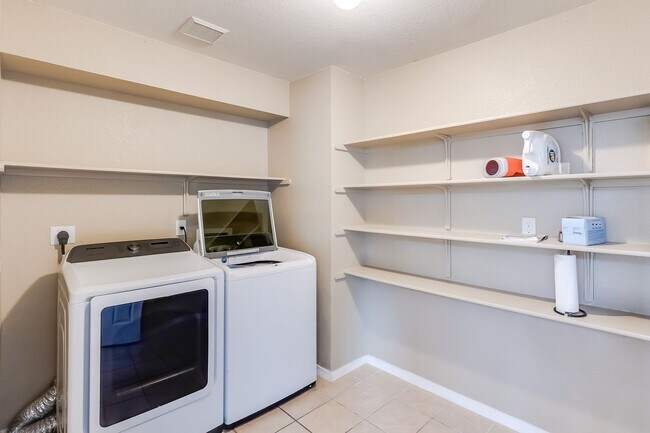 Building Photo - 4906 Causeway Ct