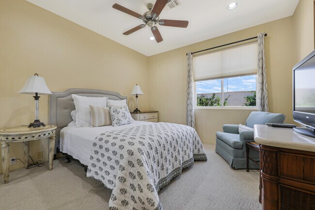 Building Photo - 78825 Vía Ventana