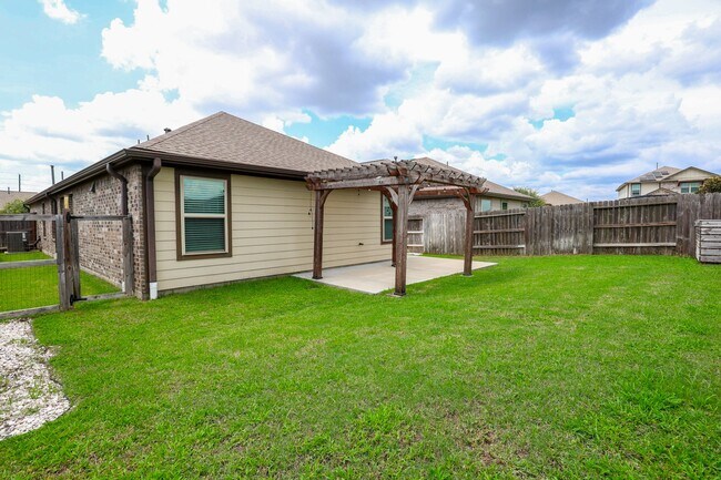 Building Photo - 9858 Copper Ranch Trail