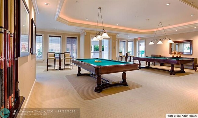 Building Photo - 20000 E Country Club Dr