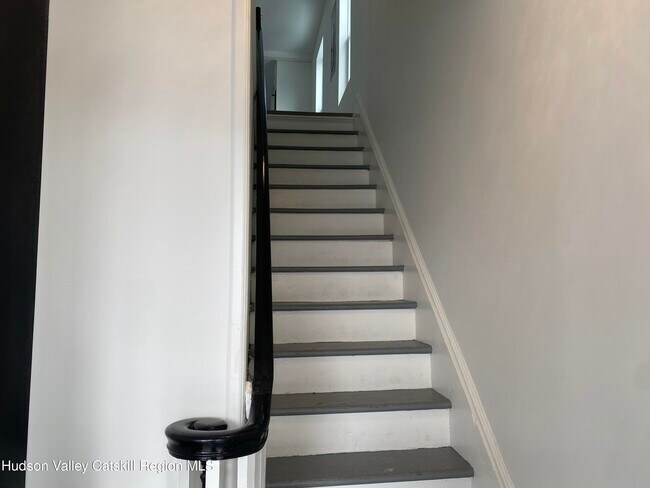 Building Photo - 520 Delaware Ave