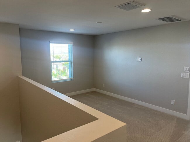 Building Photo - 23914 N 148th Dr