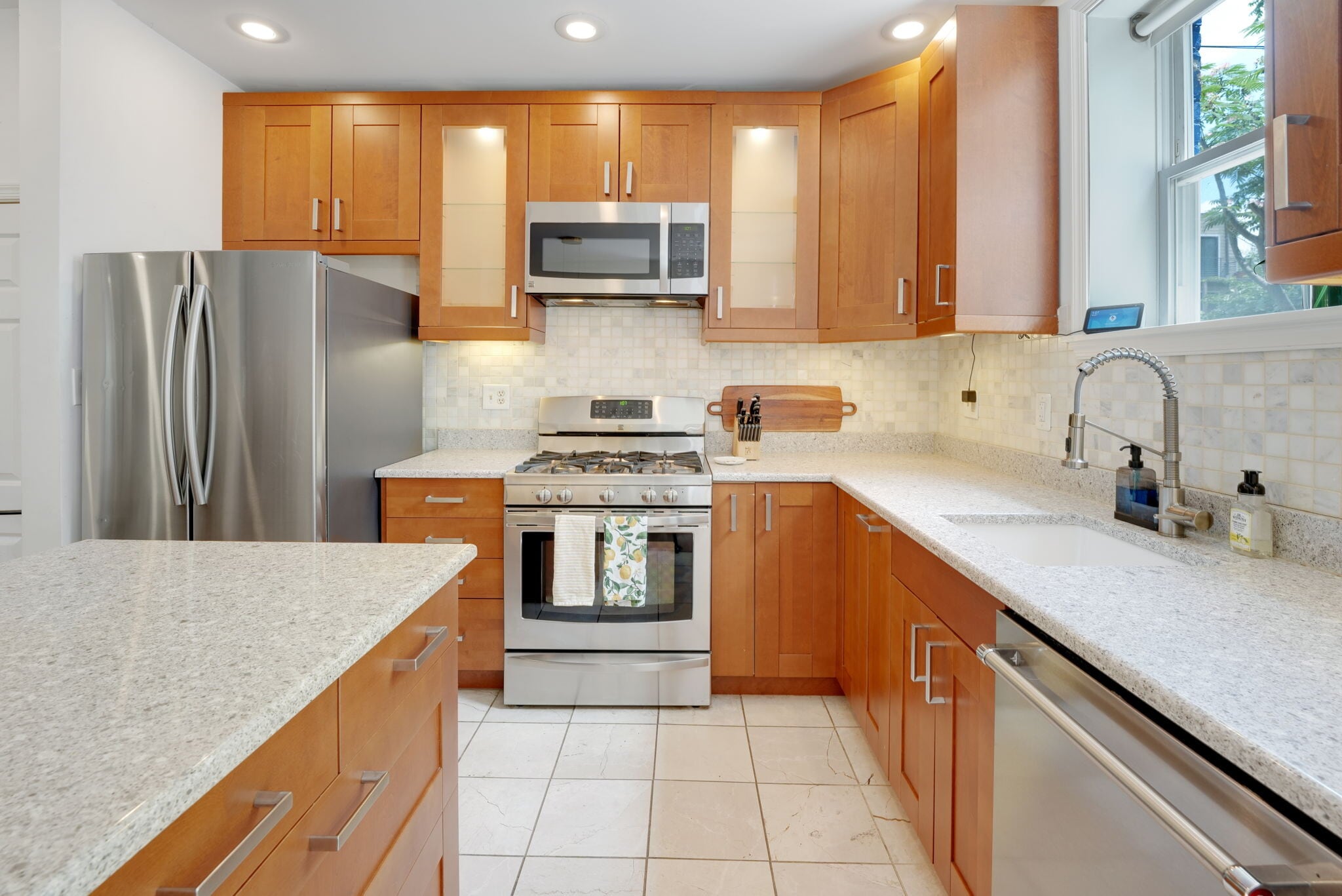 Building Photo - 520 Lamont St NW