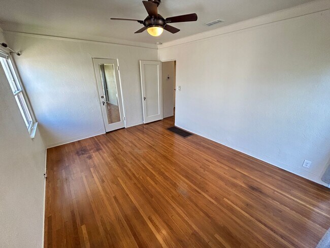 Building Photo - Truly Adorable Tudor Style 2 Bed 1 Bath Home in Anaheim!