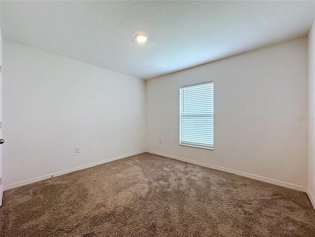 Building Photo - 1407 Hillsborough Way