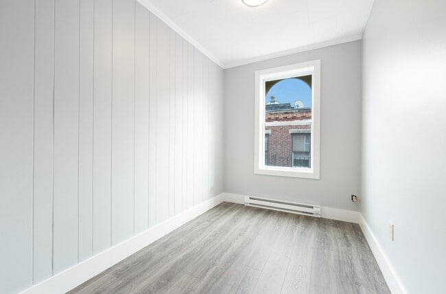 Building Photo - 12 Foster St